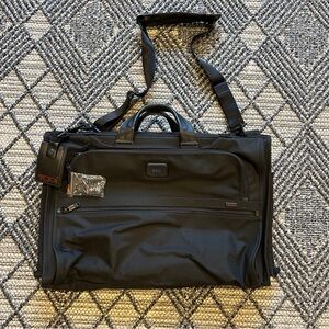 TUMI Tri-Fold Carry-On Garment Bag Ballistic Nylon Black Excellent